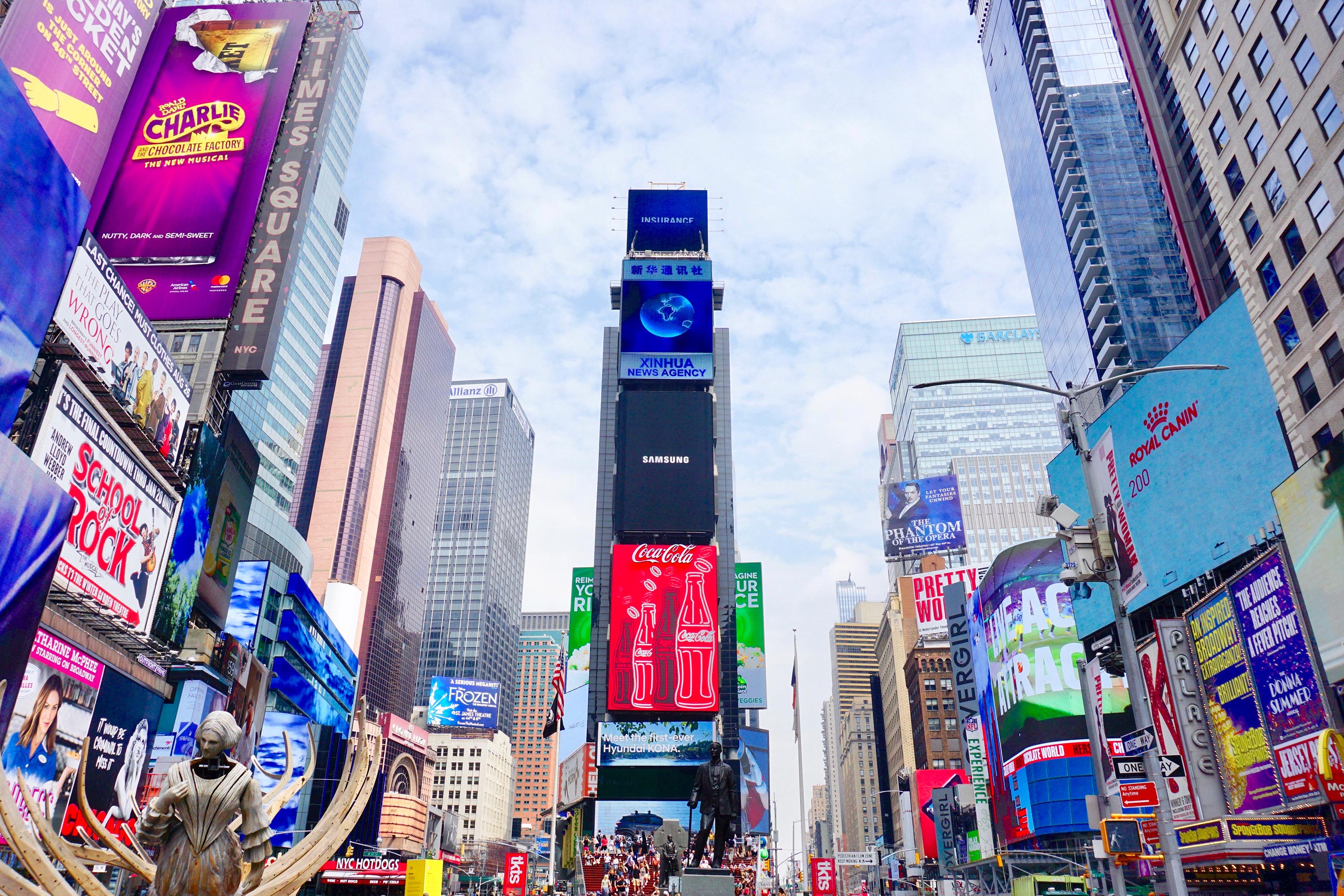 Nexus Wise - Background 11 - Times Square, Manhattan, New York